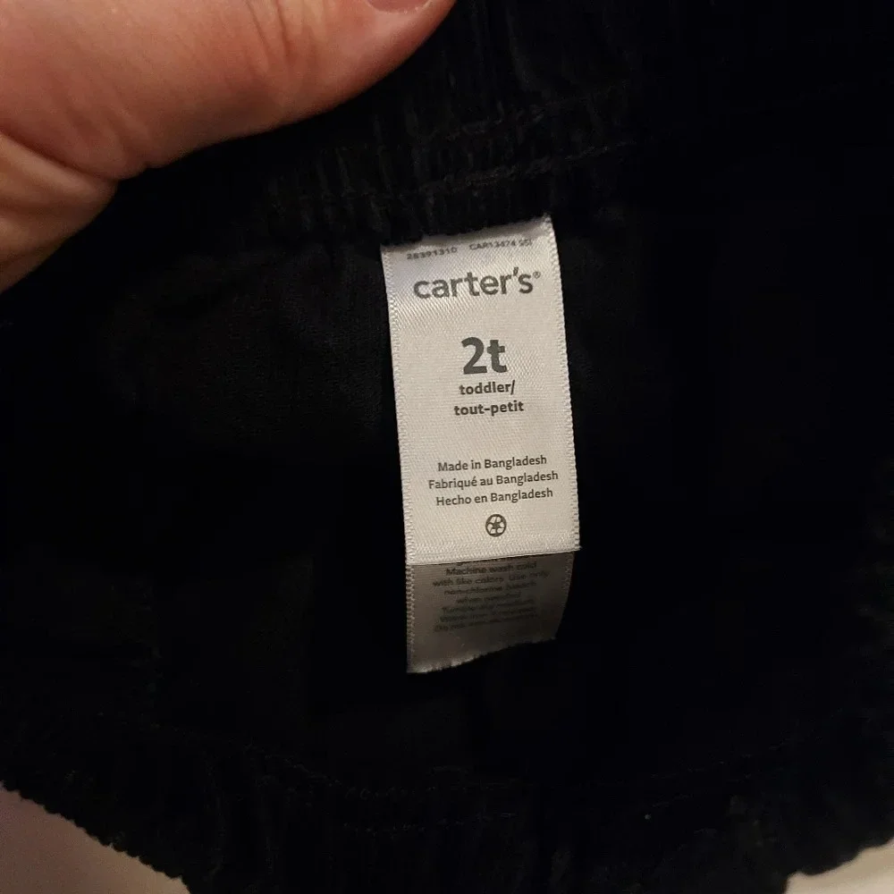 Carter's Boys' 2-Piece Long Sleeve Top and Pants Set in Size 2T - Picture 8 of 9